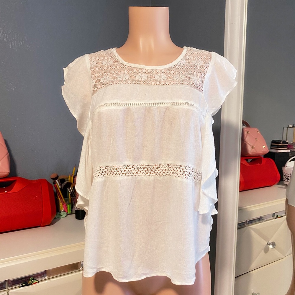 American Eagle Flowy Top